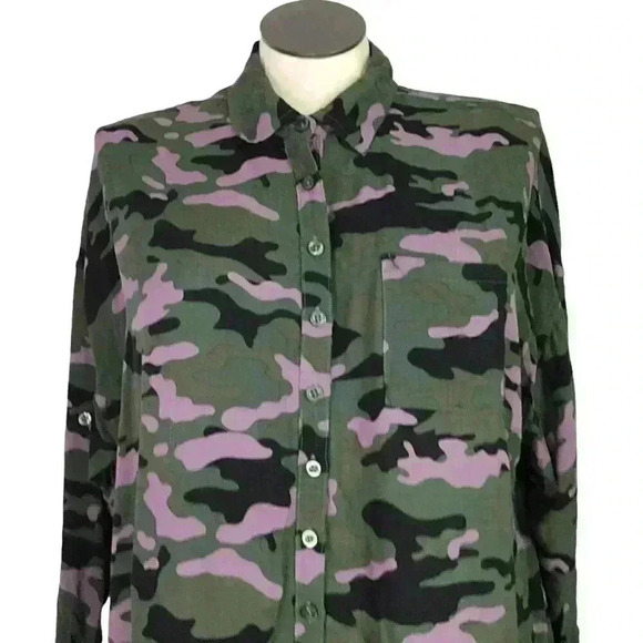Torrid Cozy Camo Women 1X Drop Shoulder Button Up Top Green Purple Roll Tab - Picture 4 of 10